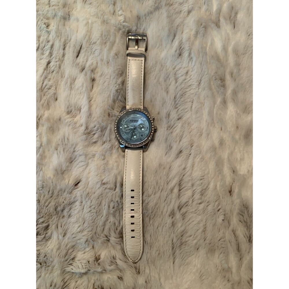 Fossil Wrist Watch Ladies White Leather Band Blue Face